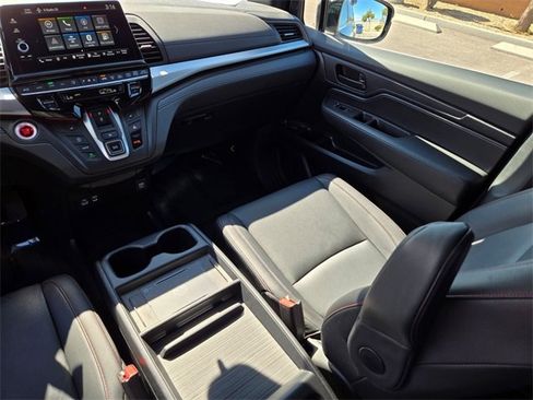 Certified 2025 Honda Odyssey Sport-L image 17