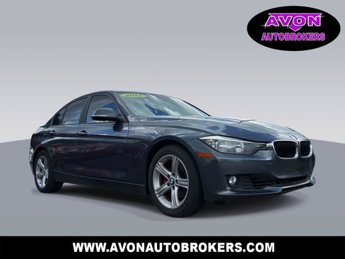 Used 2013 BMW 328i Sedan RWD image 1