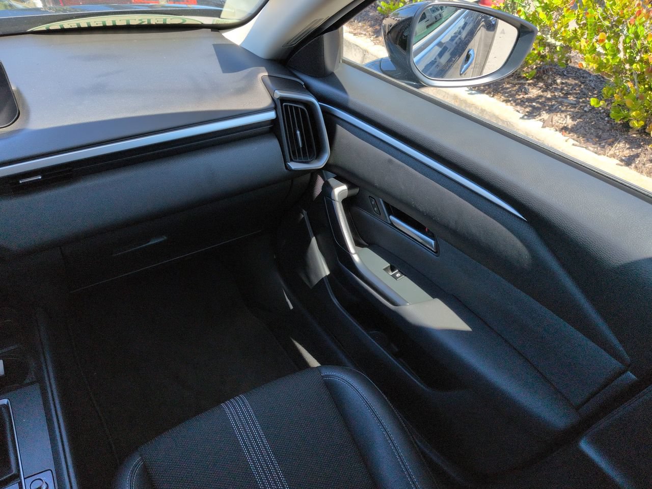 Used 2026 MAZDA CX-50 AWD 2.5 S w/ Cargo Package image 17