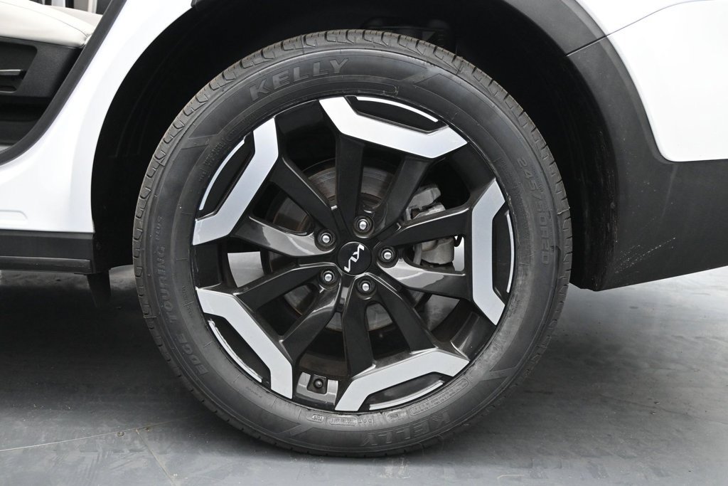 Used 2023 Kia Telluride S FWD image 24