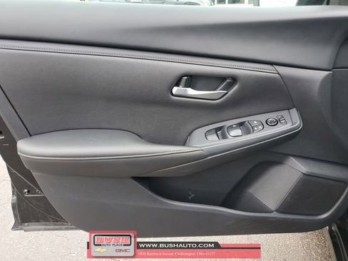 Used 2025 Nissan Sentra SV image 17