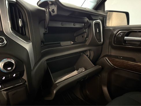 Used 2021 GMC Sierra 1500 Elevation image 23