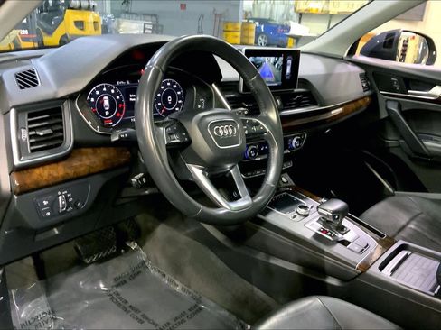 Used 2020 Audi Q5 2.0T Premium Plus image 17