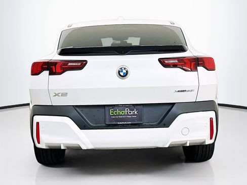 Used 2025 BMW X2 xDrive28i image 7
