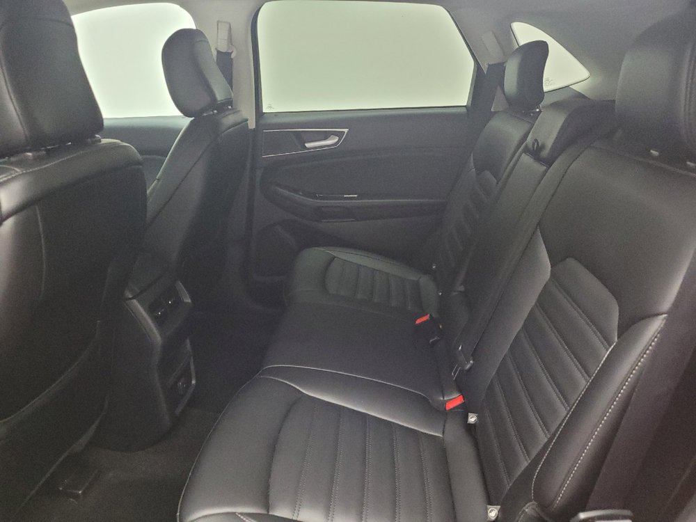 Used 2020 Ford Edge SEL w/ Cold Weather Package AWD/4WD image 18