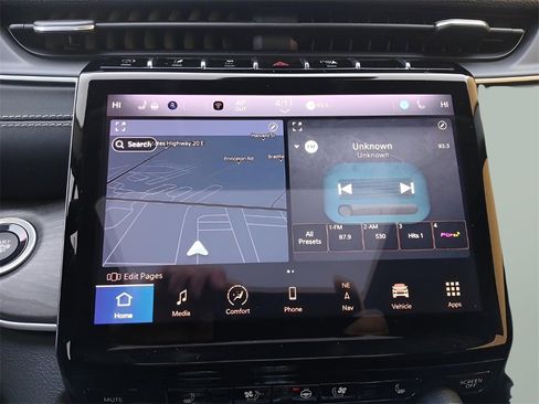 Used 2022 Jeep Grand Cherokee L Limited w/ Luxury Tech Group II image 16