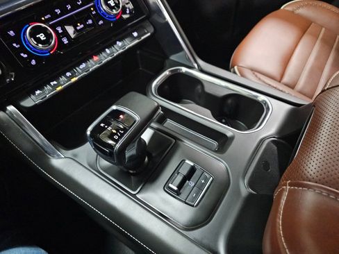 Used 2024 GMC Sierra 1500 Denali Ultimate image 21