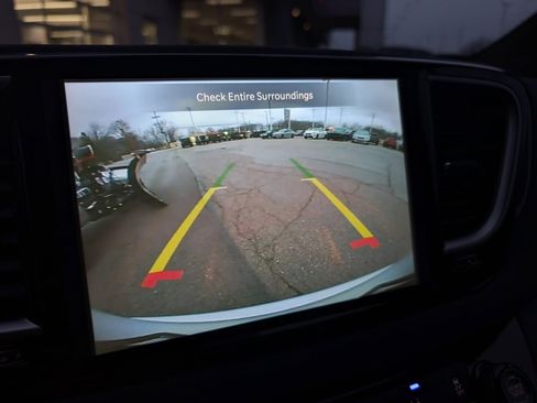 New 2026 Chrysler Voyager LX image 3