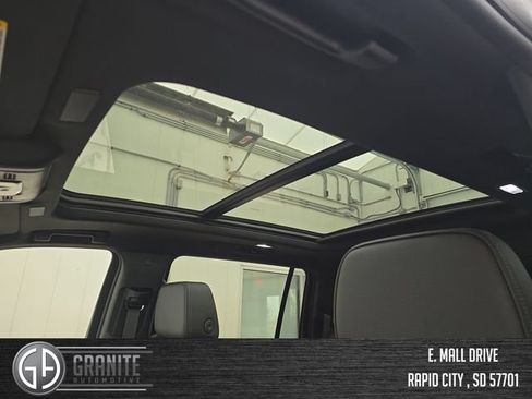 New 2026 GMC Yukon XL Denali w/ Sun & Power Step Package AWD/4WD image 22