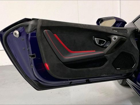 Used 2024 Lamborghini Huracan Tecnica image 19