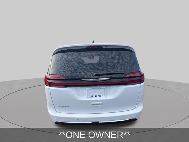 Certified 2024 Chrysler Pacifica Touring-L FWD image 5