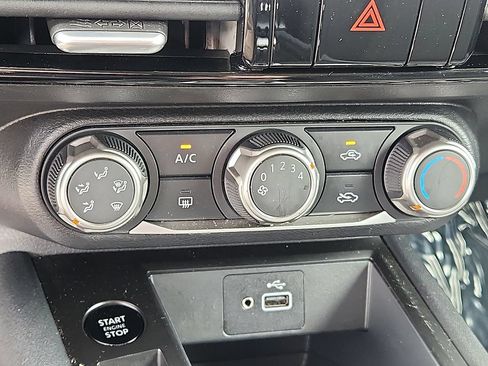 Certified 2025 Nissan Kicks S AWD/4WD image 16