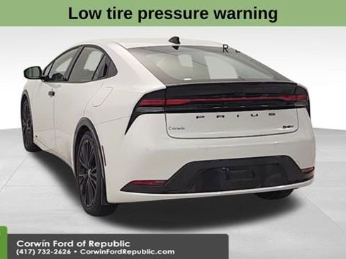 Used 2025 Toyota Prius AWD image 7