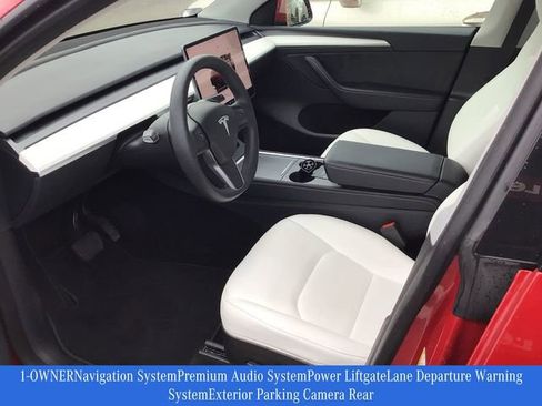 Used 2023 Tesla Model Y Long Range image 2