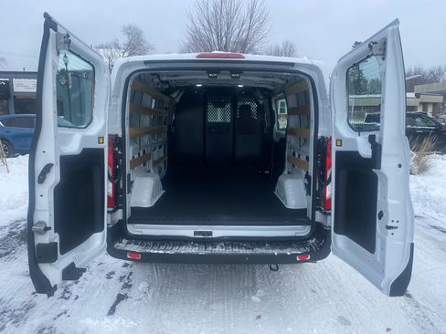 Used 2024 Ford Transit 250 T-250 130 Low Rf 9070 GVWR RW w/ Exterior Upgrade Package image 10