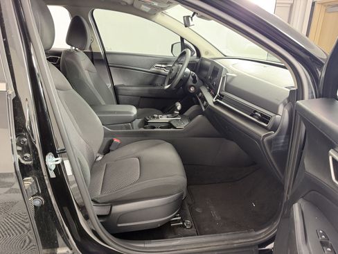 Used 2023 Kia Sportage LX AWD/4WD image 22