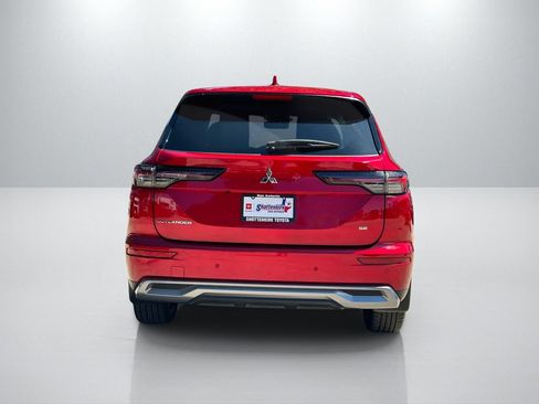 Used 2025 Mitsubishi Outlander SE FWD image 6