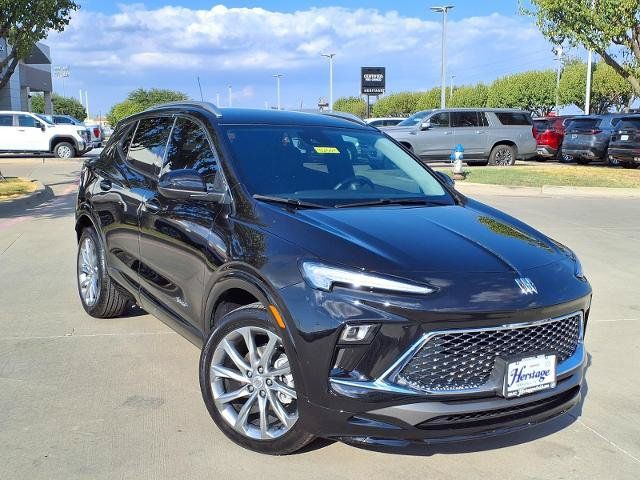 Used 2024 Buick Encore GX Avenir w/ Avenir Convenience Package FWD image 1