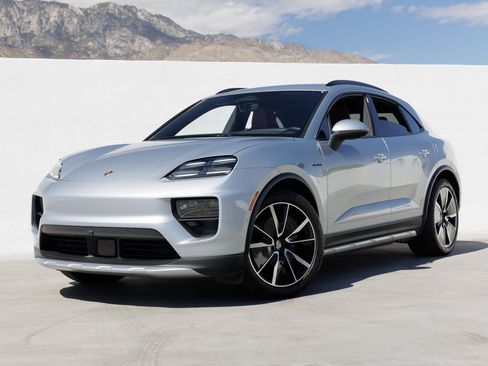 Used 2025 Porsche Macan 4S Electric image 1