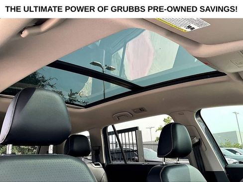 Used 2021 Volkswagen Atlas SE w/ Panoramic Sunroof Package FWD image 20