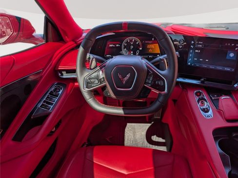 Used 2024 Chevrolet Corvette Stingray Premium Conv w/ Z51 Performance Package RWD image 13
