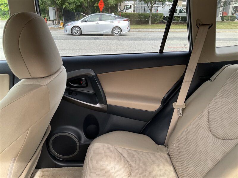 Used 2012 Toyota RAV4 4WD w/ Value Pkg image 14