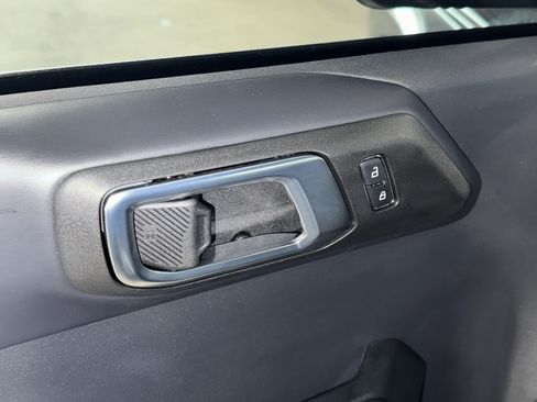 Used 2025 Ford Bronco Outer Banks AWD/4WD image 18