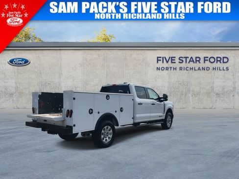 Used 2023 Ford F250 XLT w/ FX4 Off-Road Package AWD/4WD image 9