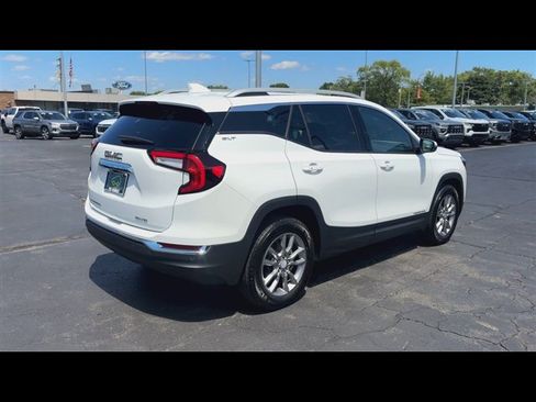 Certified 2024 GMC Terrain SLT AWD/4WD image 8