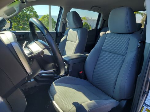 Certified 2021 Toyota Tacoma SR5 image 19