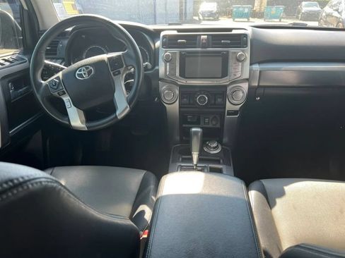 Used 2018 Toyota 4Runner SR5 Premium AWD/4WD image 11