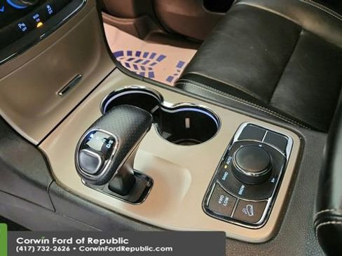 Used 2014 Jeep Grand Cherokee Limited w/ Luxury Group II image 16