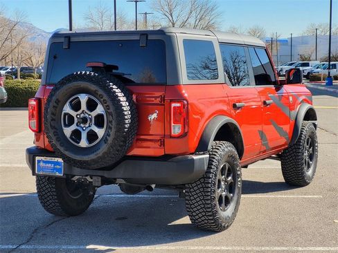 Used 2024 Ford Bronco Big Bend image 3