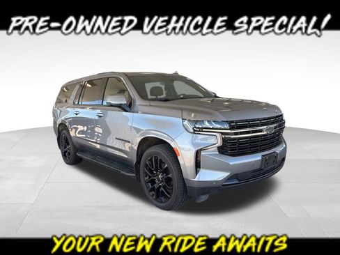 Used 2022 Chevrolet Suburban RST w/ Luxury Package AWD/4WD image 1
