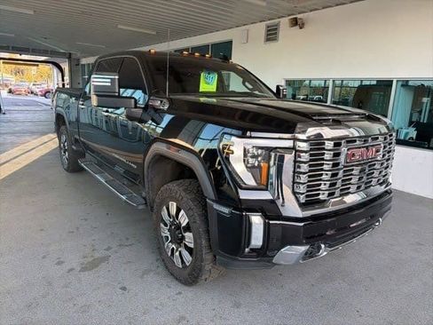 Used 2024 GMC Sierra 2500 Denali w/ Denali Reserve Package image 11
