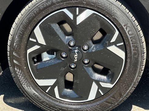 Certified 2023 Kia Niro Wave FWD image 36