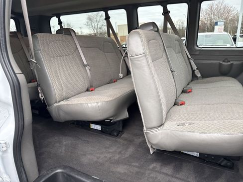 Used 2024 Chevrolet Express 3500 LT w/ LT Preferred Equipment Group RWD image 20