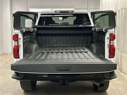 Used 2024 Chevrolet Silverado 2500 Custom w/ Custom Convenience Package image 24