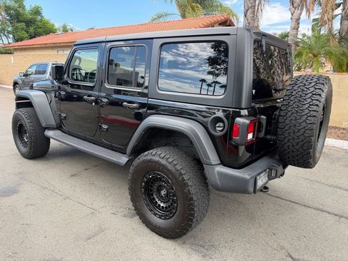 Used 2023 Jeep Wrangler Unlimited Sport AWD/4WD image 10