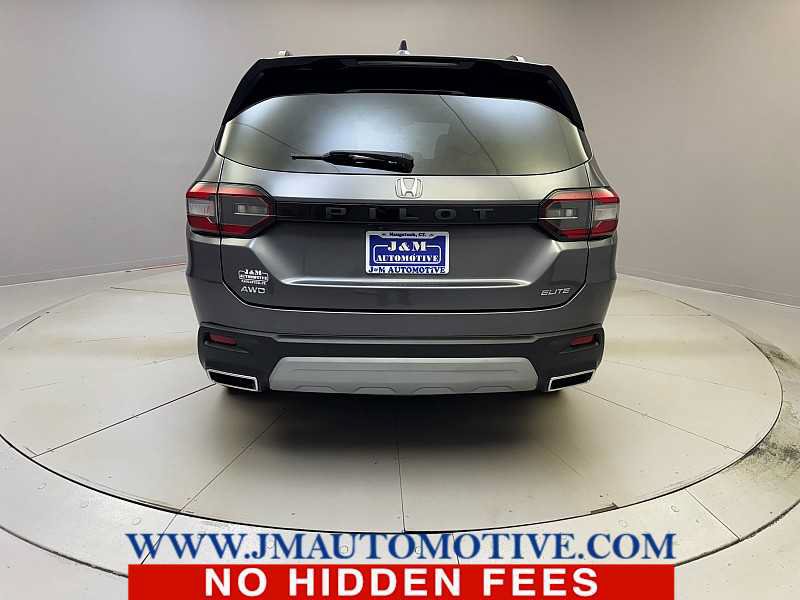 Used 2023 Honda Pilot Elite image 4