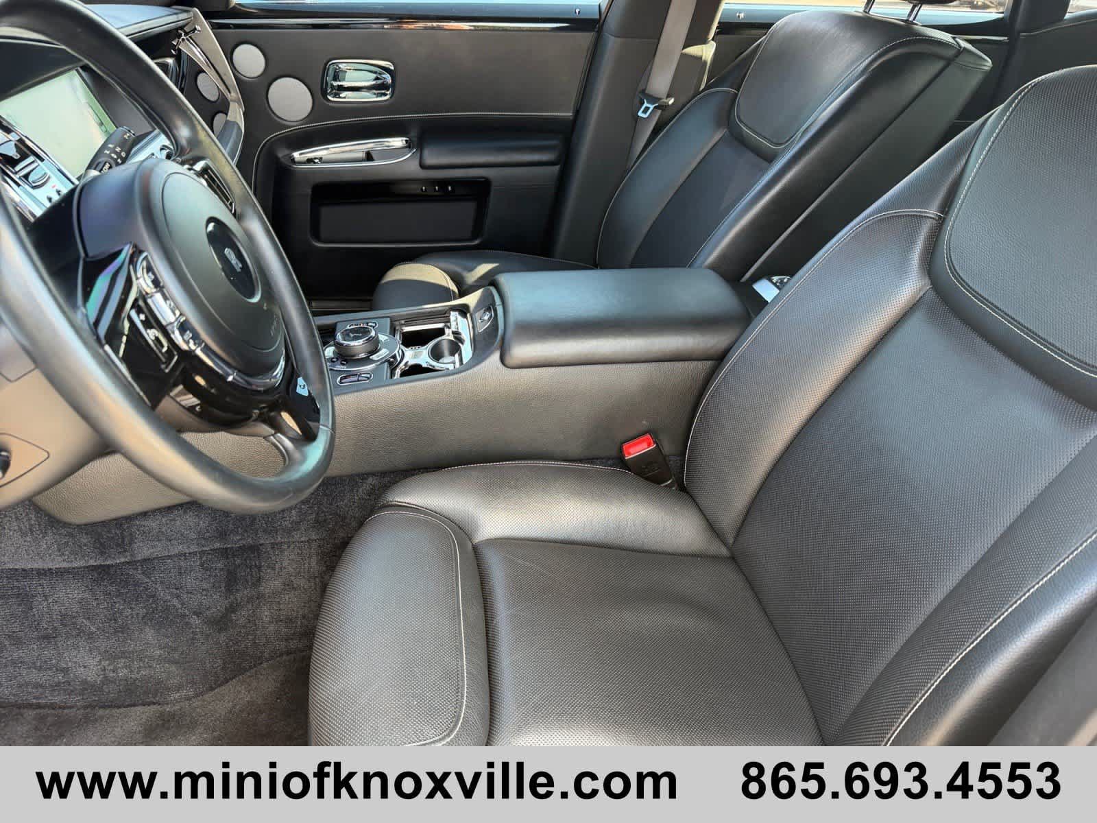 Used 2015 Rolls-Royce Ghost RWD image 11