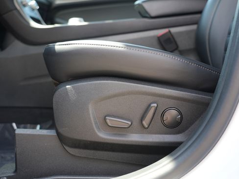 Used 2024 Ford Edge SEL w/ Convenience Package AWD/4WD image 17
