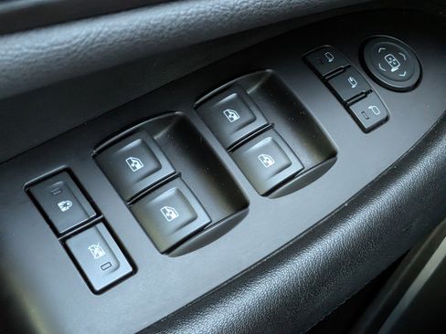 Used 2019 Cadillac Escalade 2WD image 24