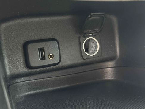 Used 2018 Chevrolet Equinox LS FWD image 27
