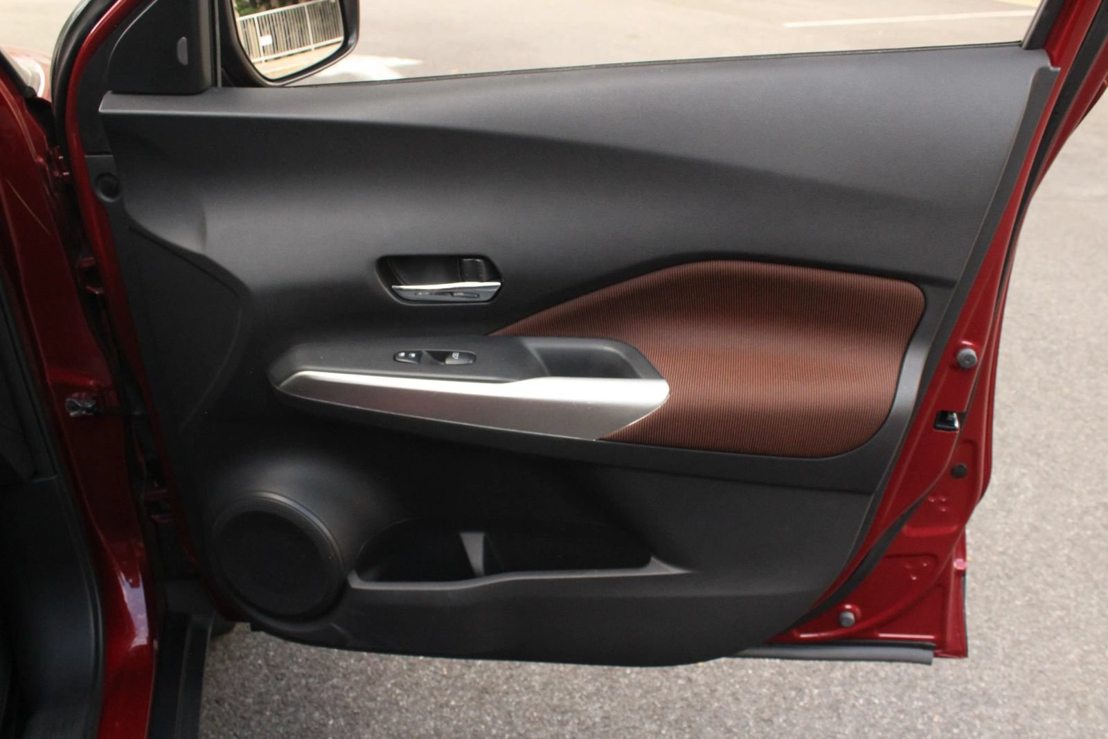 Used 2020 Nissan Kicks SR FWD image 28