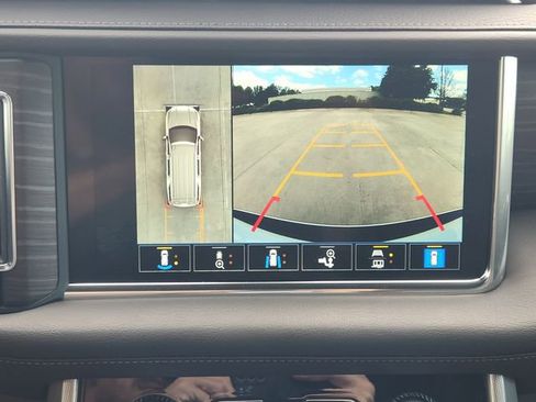 Used 2022 GMC Yukon Denali image 13