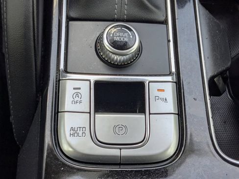 Used 2024 Kia Telluride EX w/ EX Captain's Chair Package FWD image 34