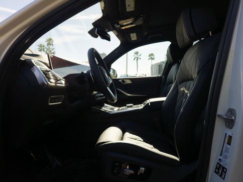 New 2026 BMW X7 xDrive40i w/ M Sport Package image 10