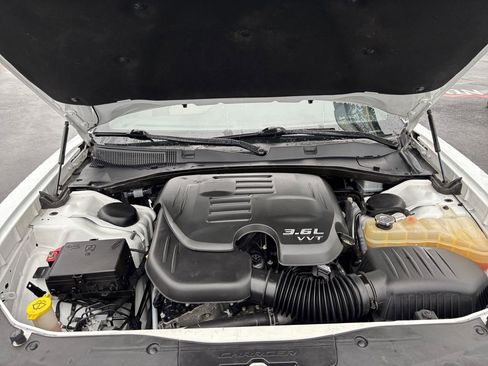 Used 2018 Dodge Charger GT image 30