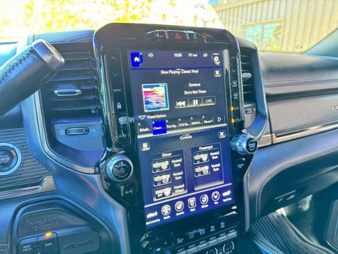 Used 2020 RAM 2500 Limited AWD/4WD image 18